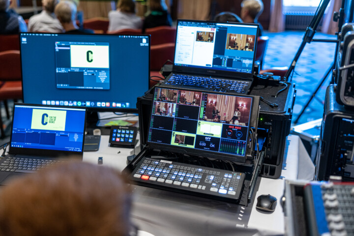 Tom Robbins tech desk close up