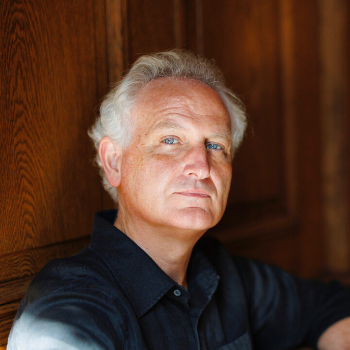 Headshot of James Geary